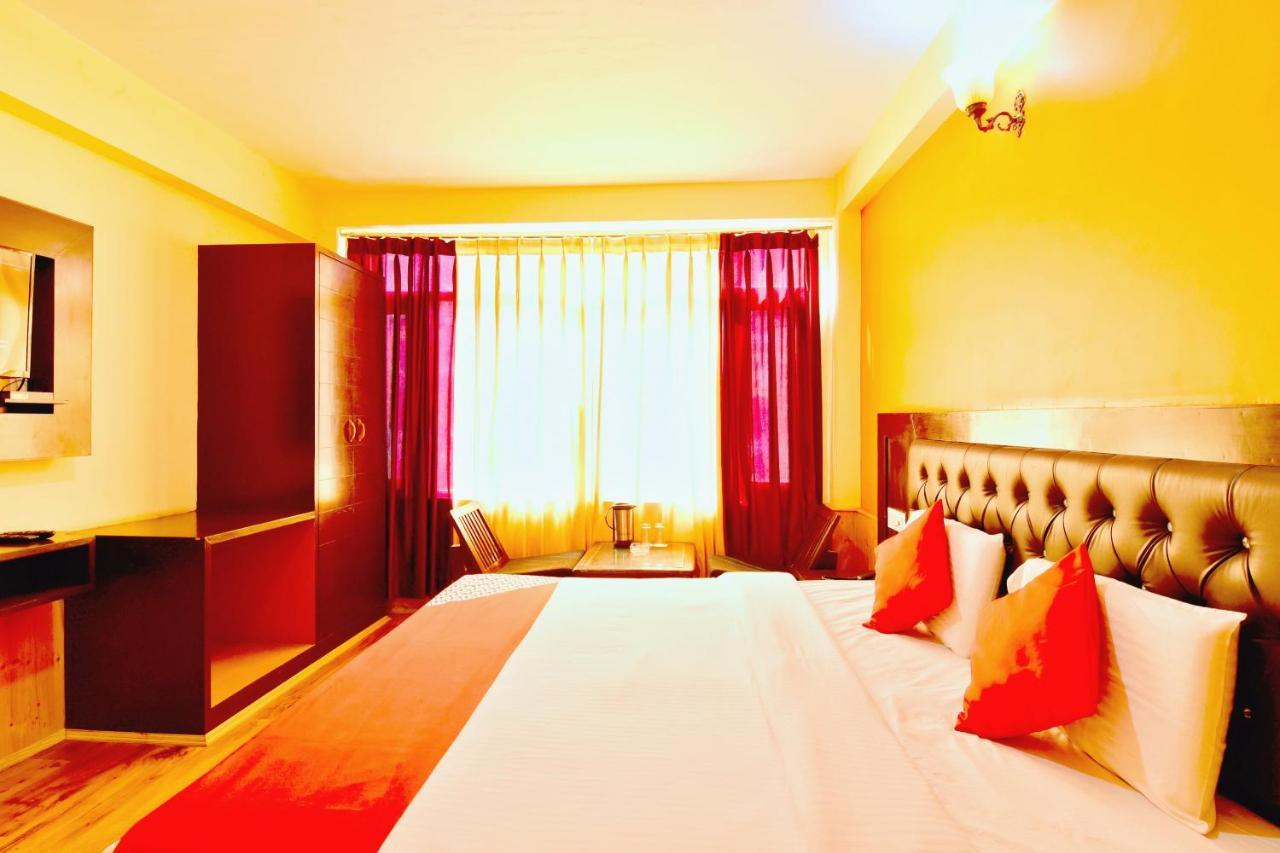 Oyo Flagship 27062 Hotel Green View Manāli Extérieur photo